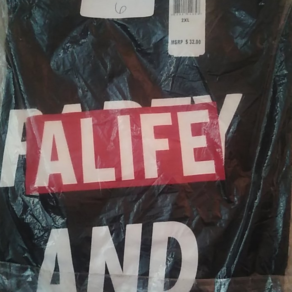 ALIFE AND BULLSHIT BLACK TEE